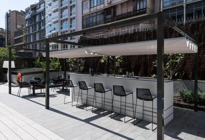 هتل Catalonia Plaza Catalunya