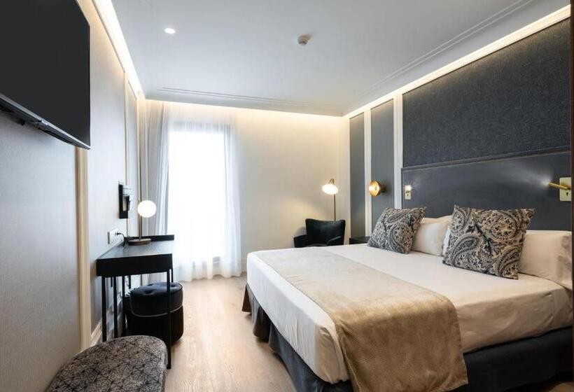 هتل Catalonia Plaza Catalunya