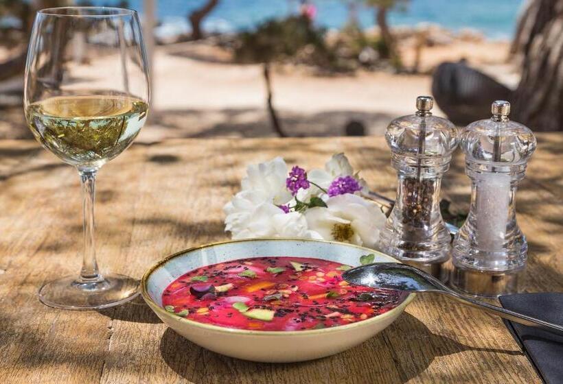 Отель Catalonia Ses Estaques - Adults Only