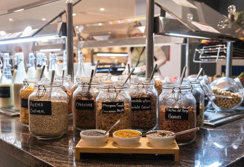 Отель Catalonia Ses Estaques - Adults Only