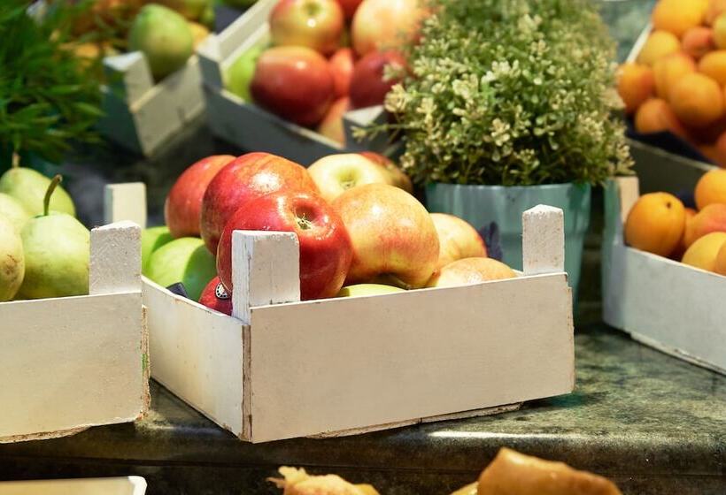 호텔 Checkin Garbí