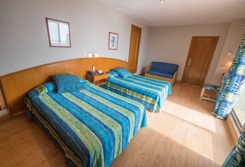 호텔 Checkin Garbí