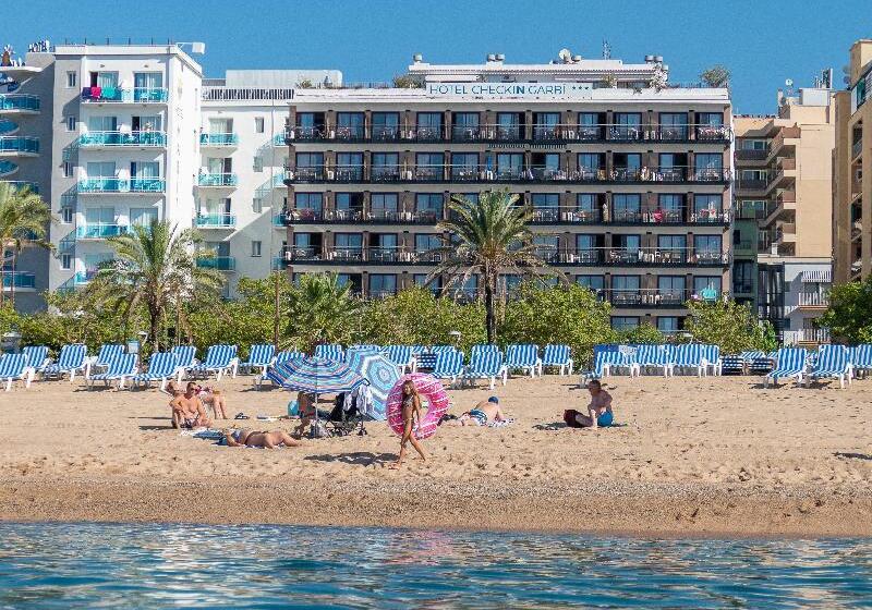 Отель Checkin Garbí