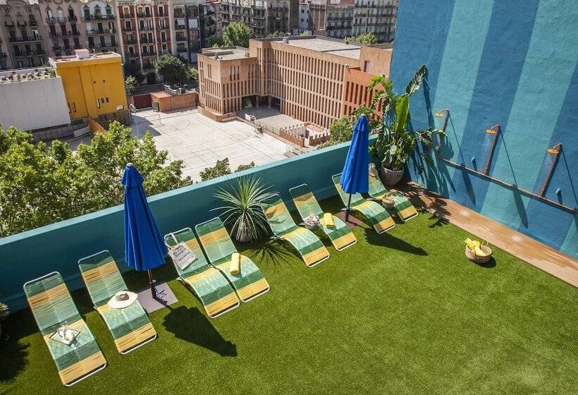 Отель Chic & Basic Velvet