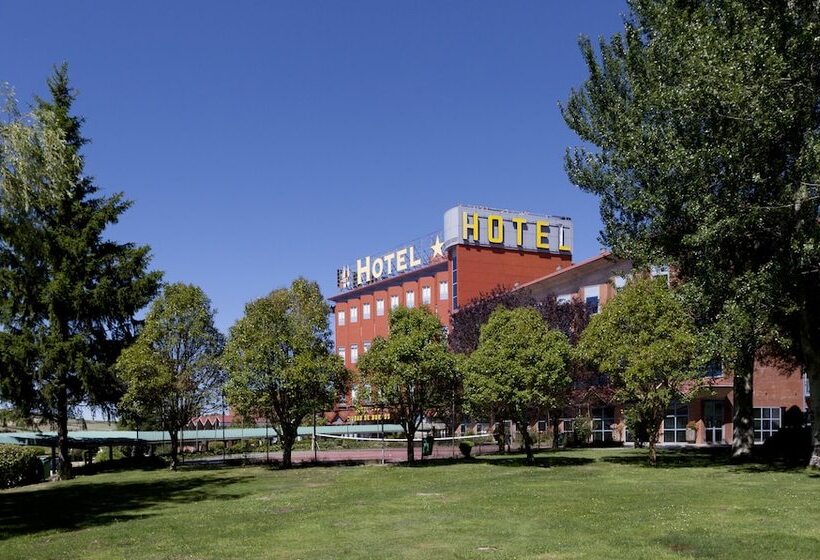 هتل Ciudad De Burgos