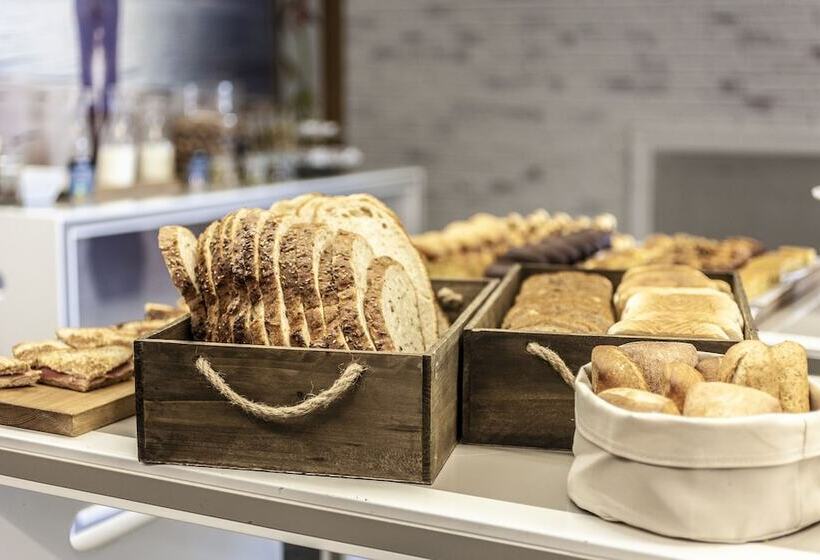 هتل Ciudad De Burgos