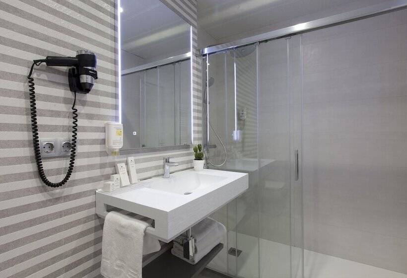 هتل Ciudad De Burgos