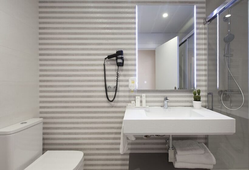 هتل Ciudad De Burgos