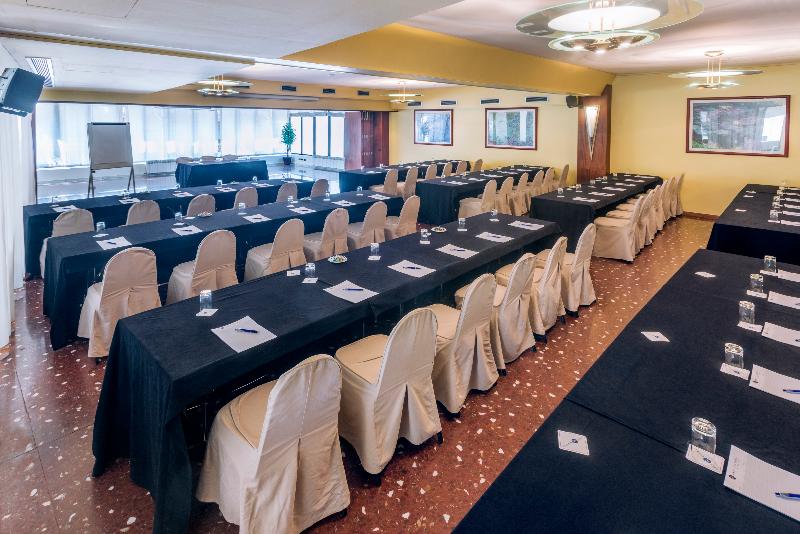 בית מלון כפרי Ciudad De Castelldefels