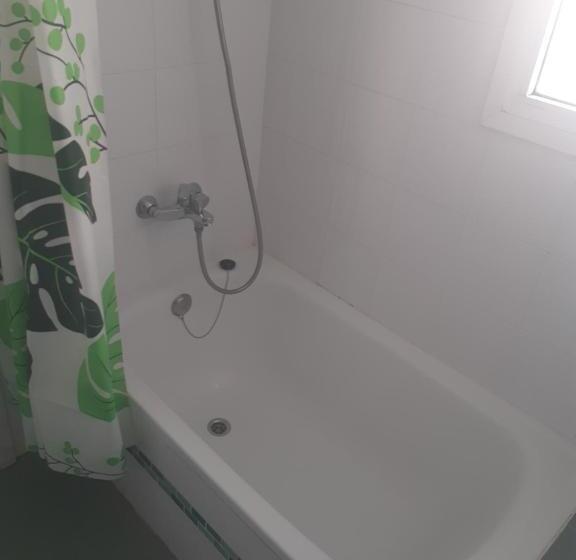 בית מלון כפרי Clibomar Jamaica