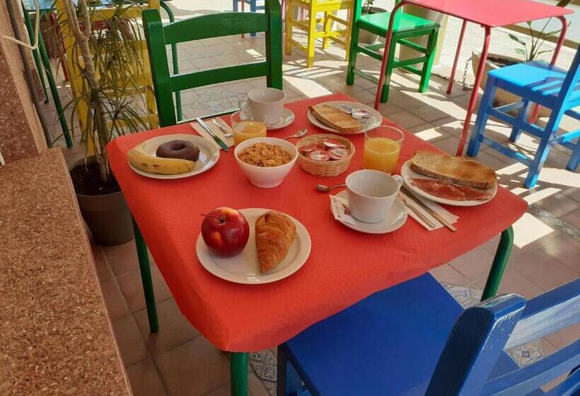 בית מלון כפרי Clibomar Jamaica