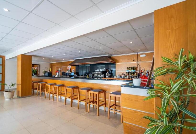 هتل Club Can Bossa