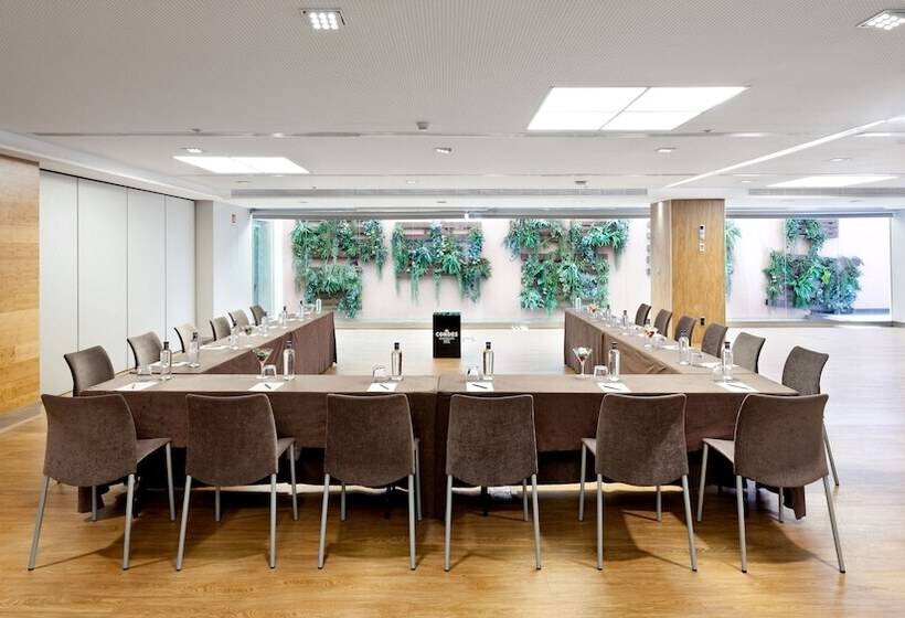 Отель Condes De Barcelona