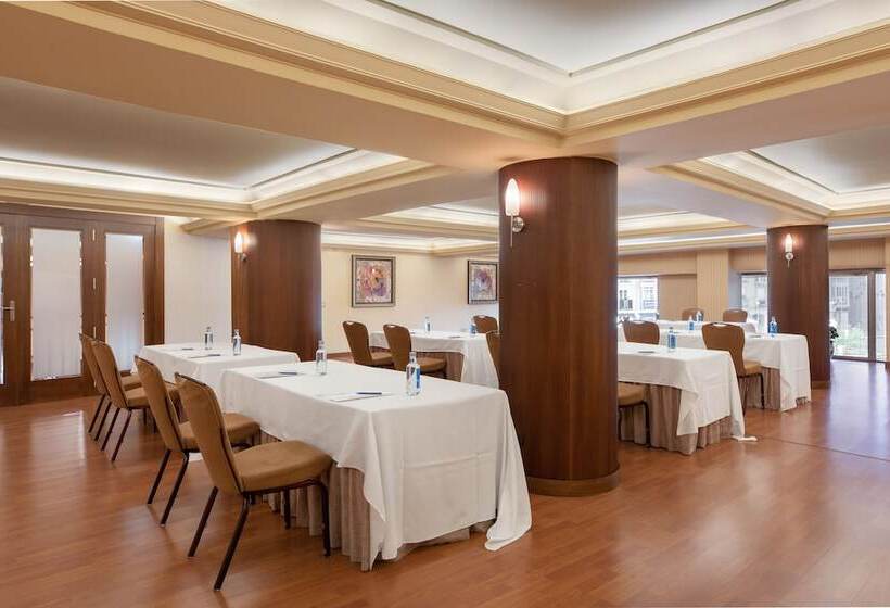 هتل Crisol Almirante Bonifaz