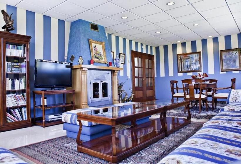 ホテル Doña Jimena