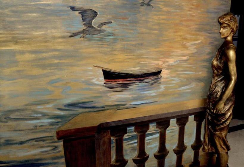 ホテル Doña Jimena