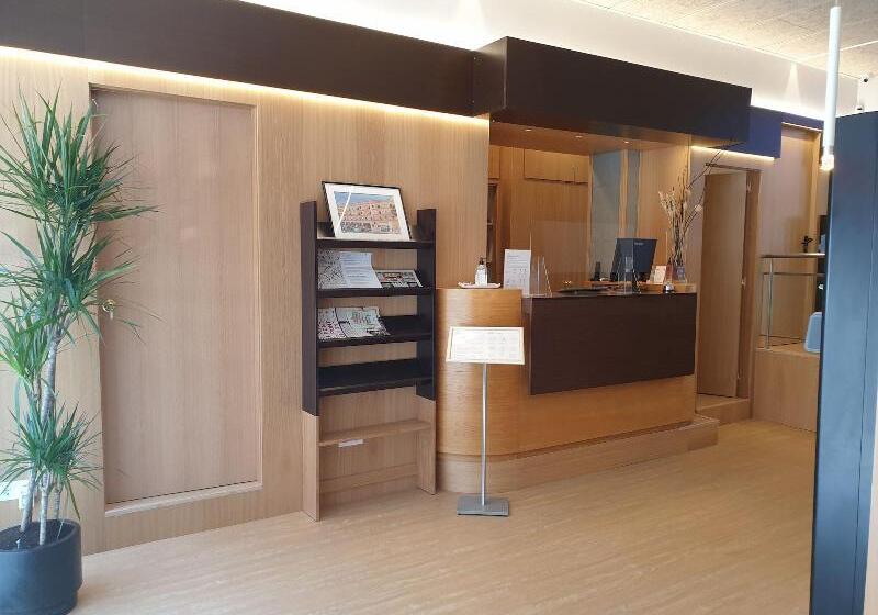 Отель Esplugues