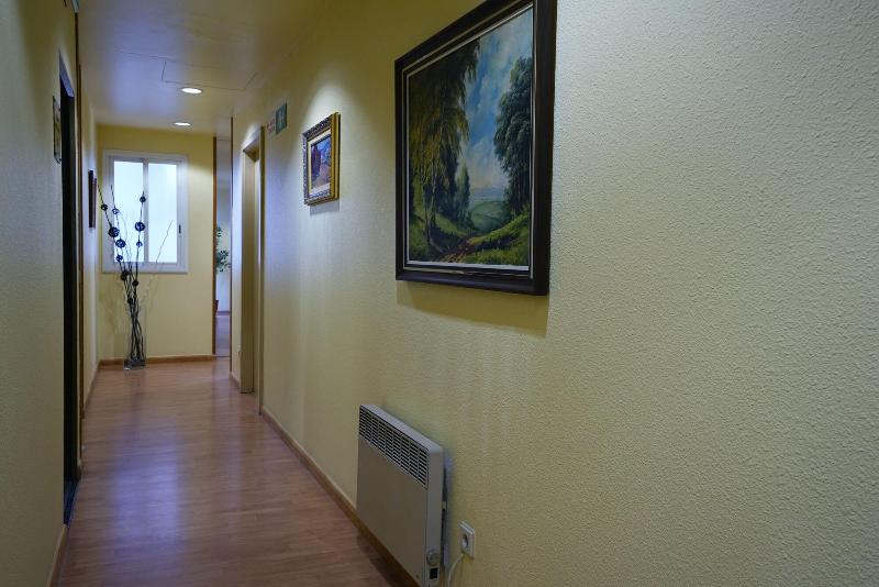 Отель Esplugues