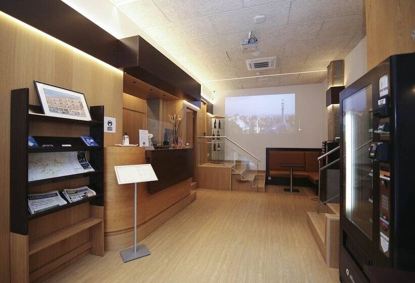 Отель Esplugues