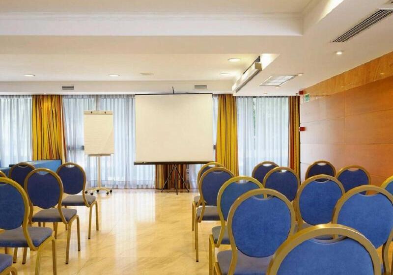 Отель Exe Cristal Palace