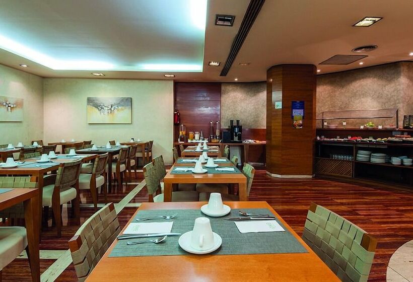 Отель Exe Mitre