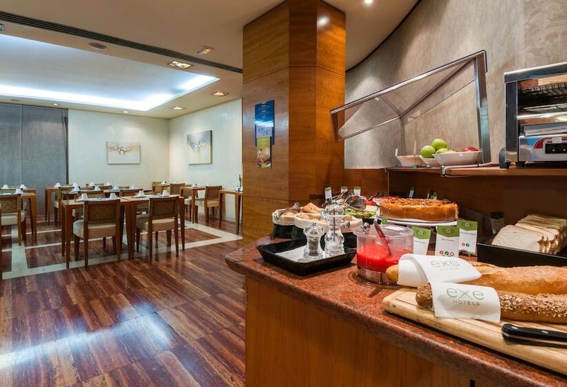 Отель Exe Mitre