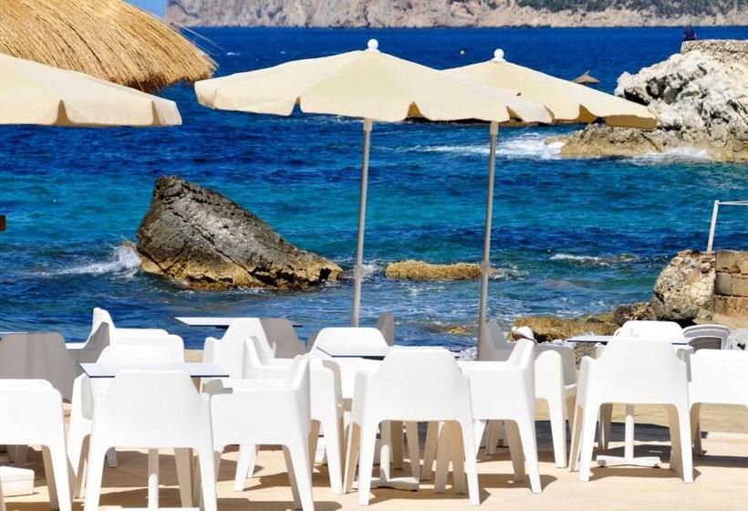 ホテル Fergus Style Cala Blanca Suites