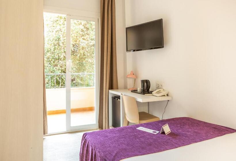 هتل Flor Los Almendros