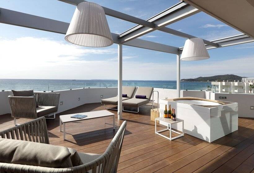 ホテル Garbi Ibiza & Spa