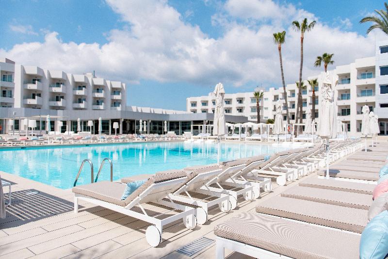 ホテル Garbi Ibiza & Spa