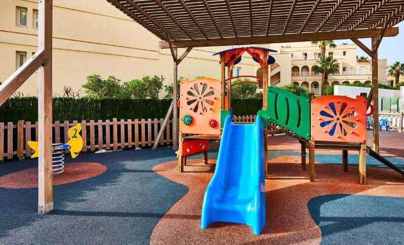 Отель Globales Cala'n Bosch