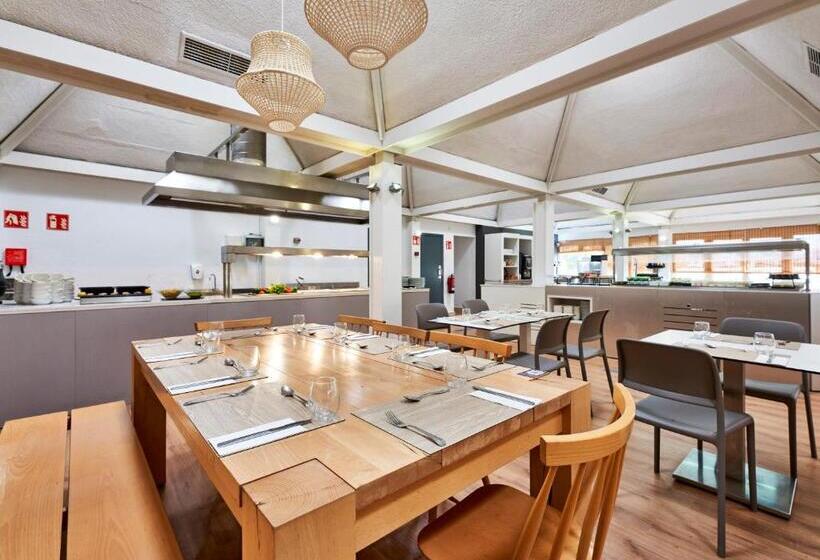 Отель Globales Cala'n Bosch