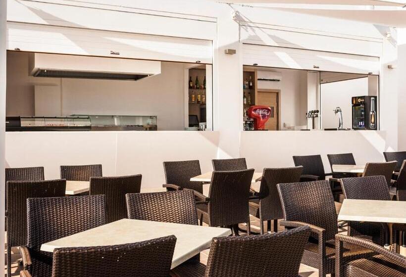 Отель Globales Lord Nelson - Adults Only