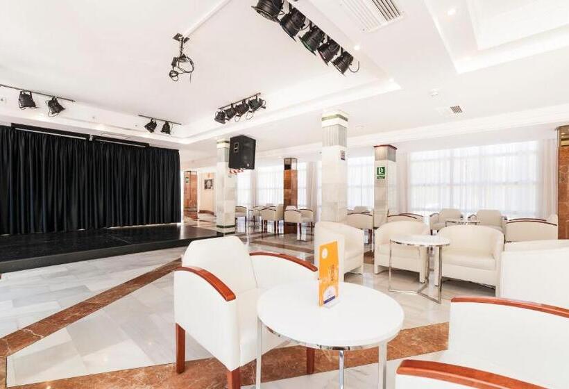 בית מלון כפרי Globales Palmanova Palace