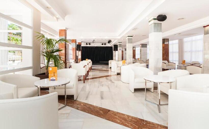 בית מלון כפרי Globales Palmanova Palace