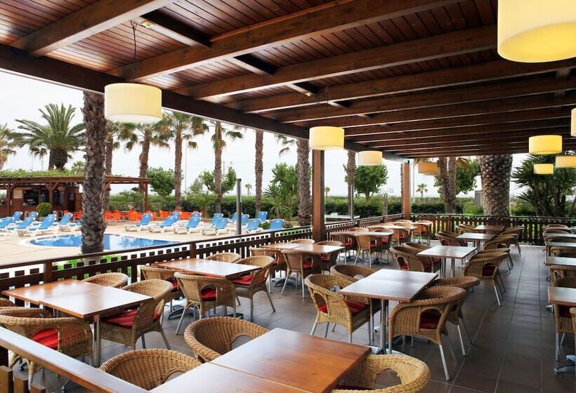 בית מלון כפרי Golden Taurus Aquapark Resort