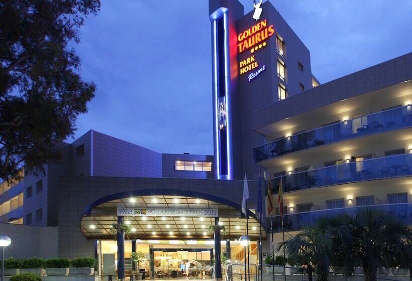 בית מלון כפרי Golden Taurus Aquapark Resort