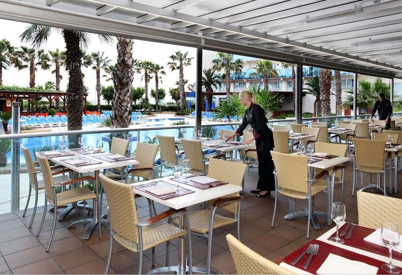 בית מלון כפרי Golden Taurus Aquapark Resort