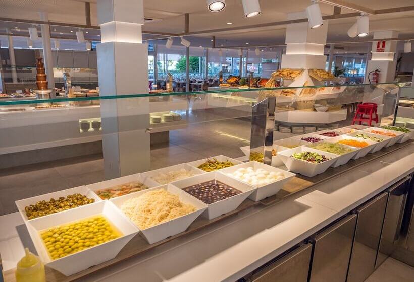 בית מלון כפרי Golden Taurus Aquapark Resort