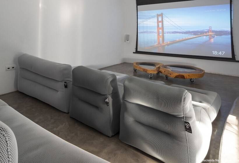 Отель Hacienda Na Xamena Ibiza