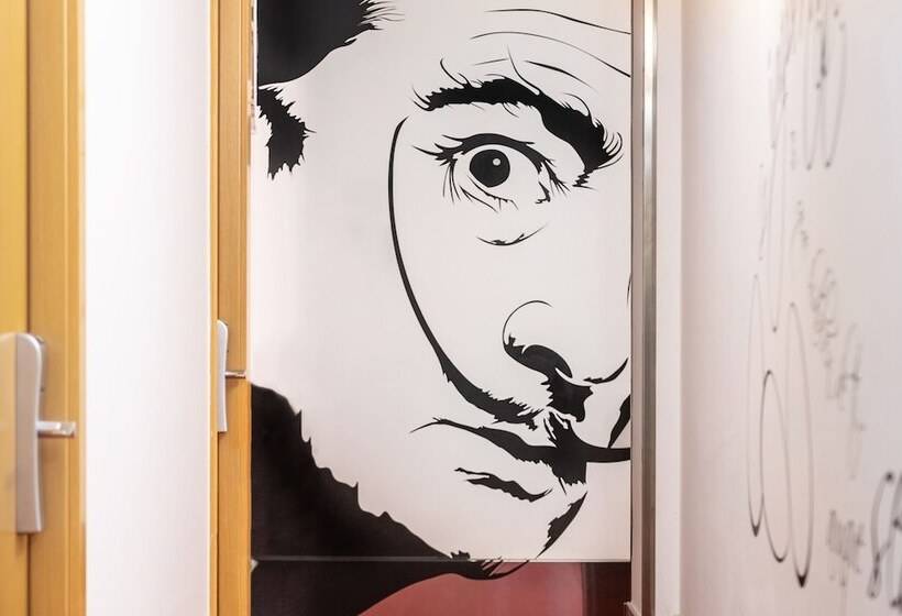 Отель Hesperia Barcelona Barri Gòtic