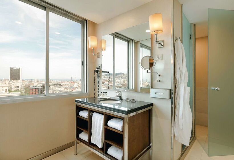 Отель Hesperia Barcelona Presidente