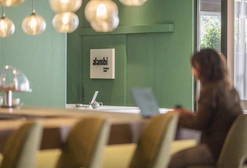 Отель Hesperia Barcelona Sant Just