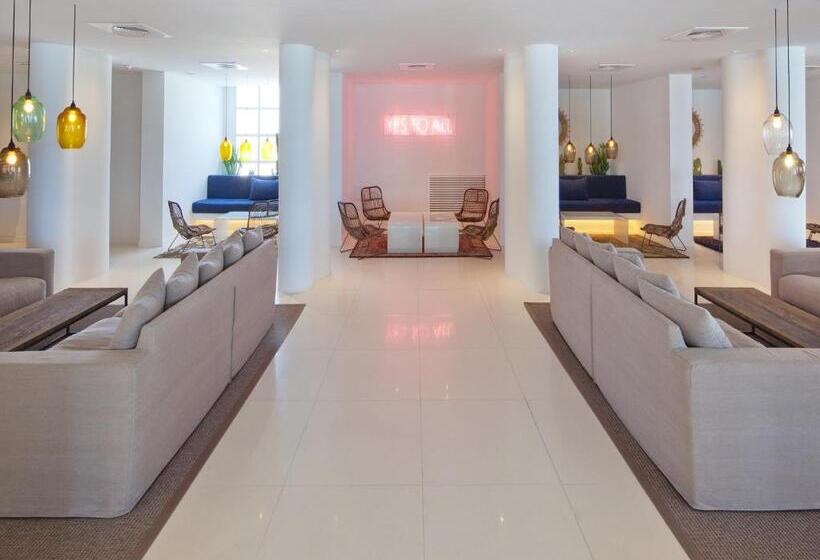 Отель HM Tropical