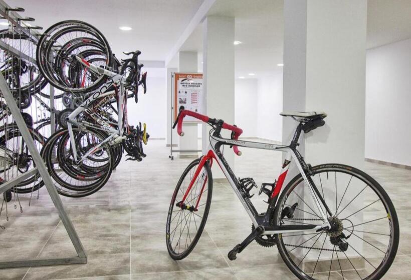 Отель HM Tropical