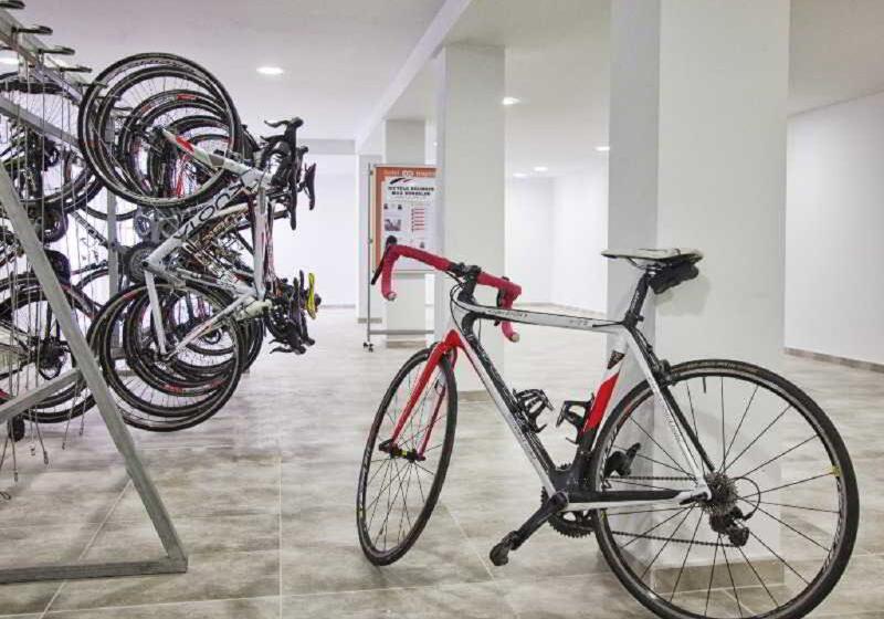 Отель HM Tropical