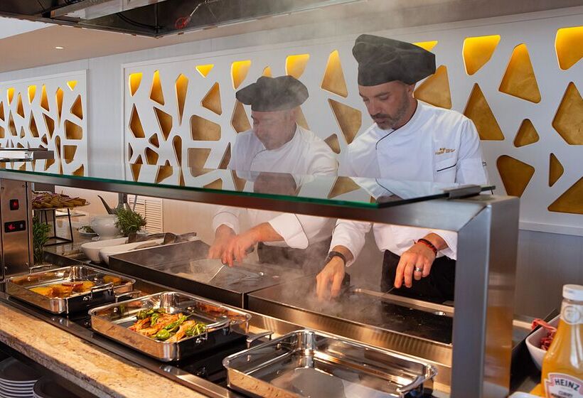 Отель Hsm Golden Playa