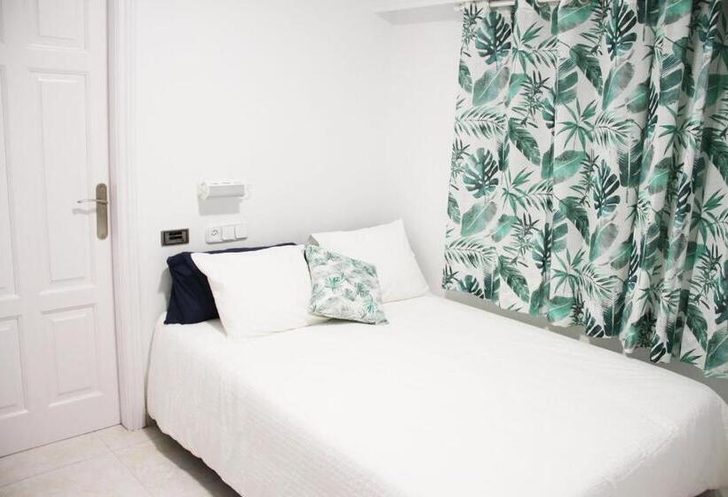 בית מלון כפרי Hugo Beach