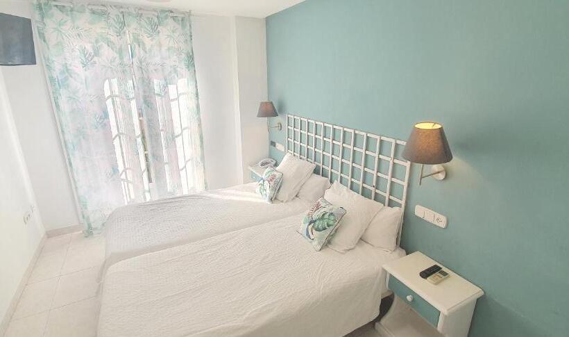 בית מלון כפרי Hugo Beach