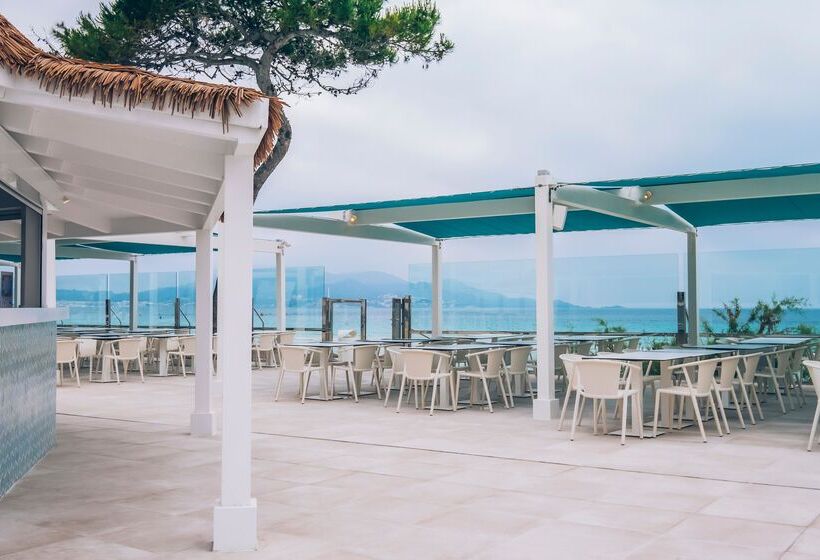 هتل Iberostar Waves Alcudia Park
